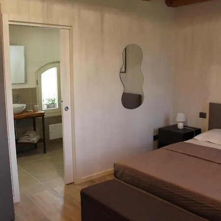 فندق مبيت وإفطار Ca Tognella 3*