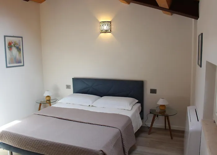 Ca Tognella Bed & Breakfast 3*